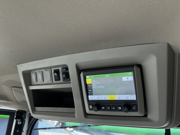 2024 John Deere 800R - Photo36