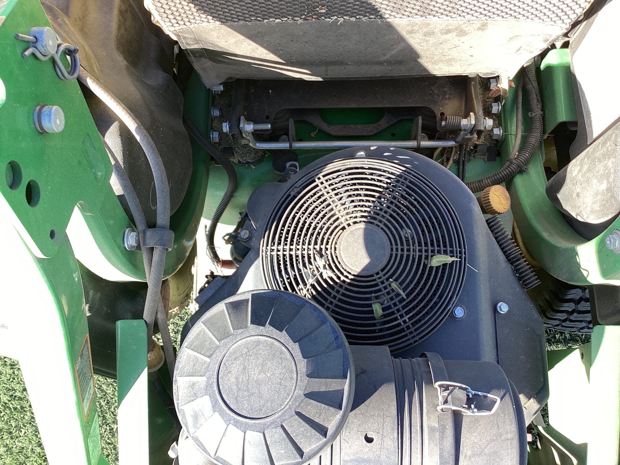 2022 John Deere Z960 Image 8