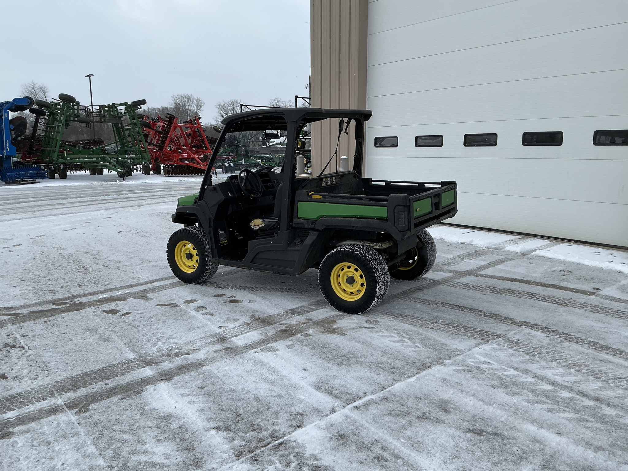 2023 John Deere XUV835E Image 2