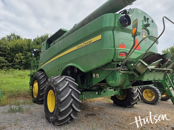 Photo of 2024 John Deere S780