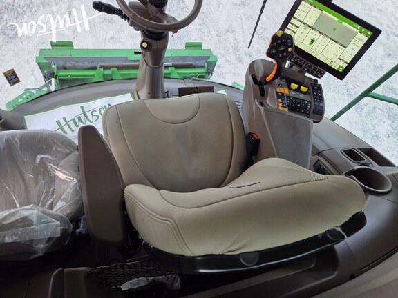 Photo of 2024 John Deere S780