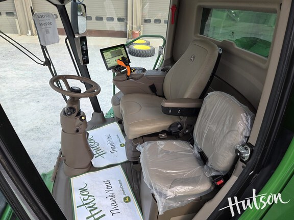 Photo of 2024 John Deere S780