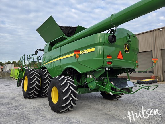 Photo of 2024 John Deere S780