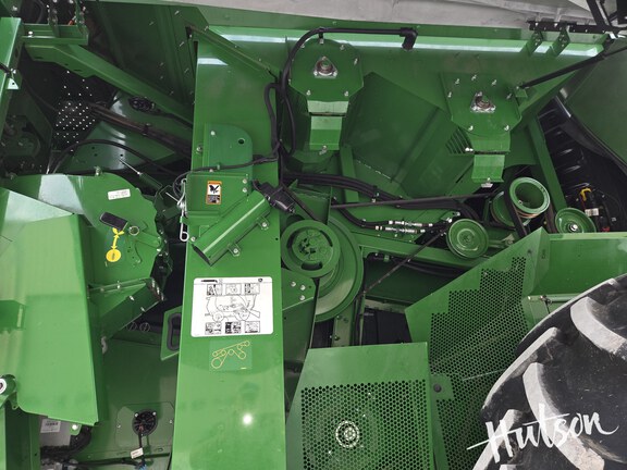 Photo of 2024 John Deere S780