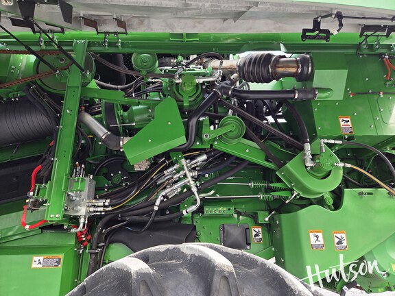 Photo of 2024 John Deere S780
