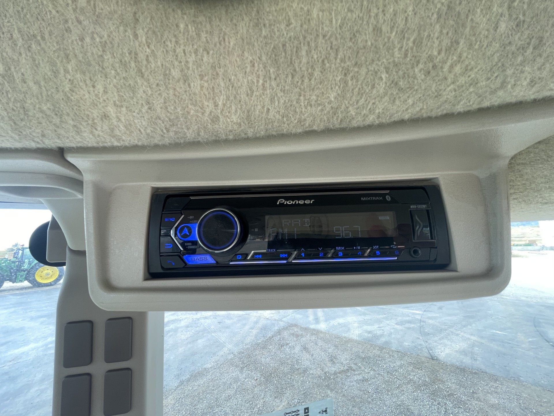 2023 John Deere 6120E Image 27