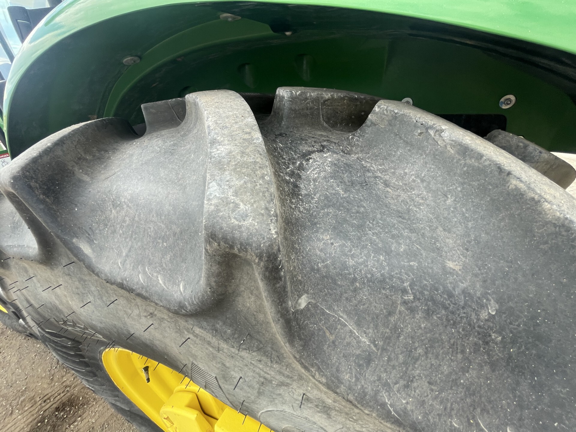 2023 John Deere 6120E Image 10