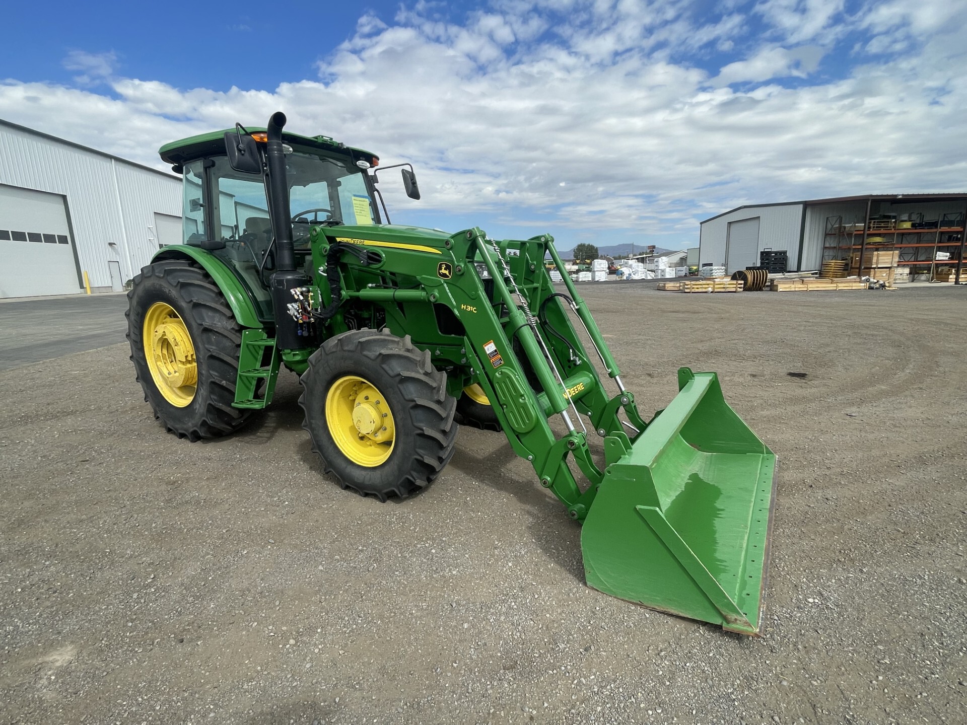 2023 John Deere 6120E Image 7