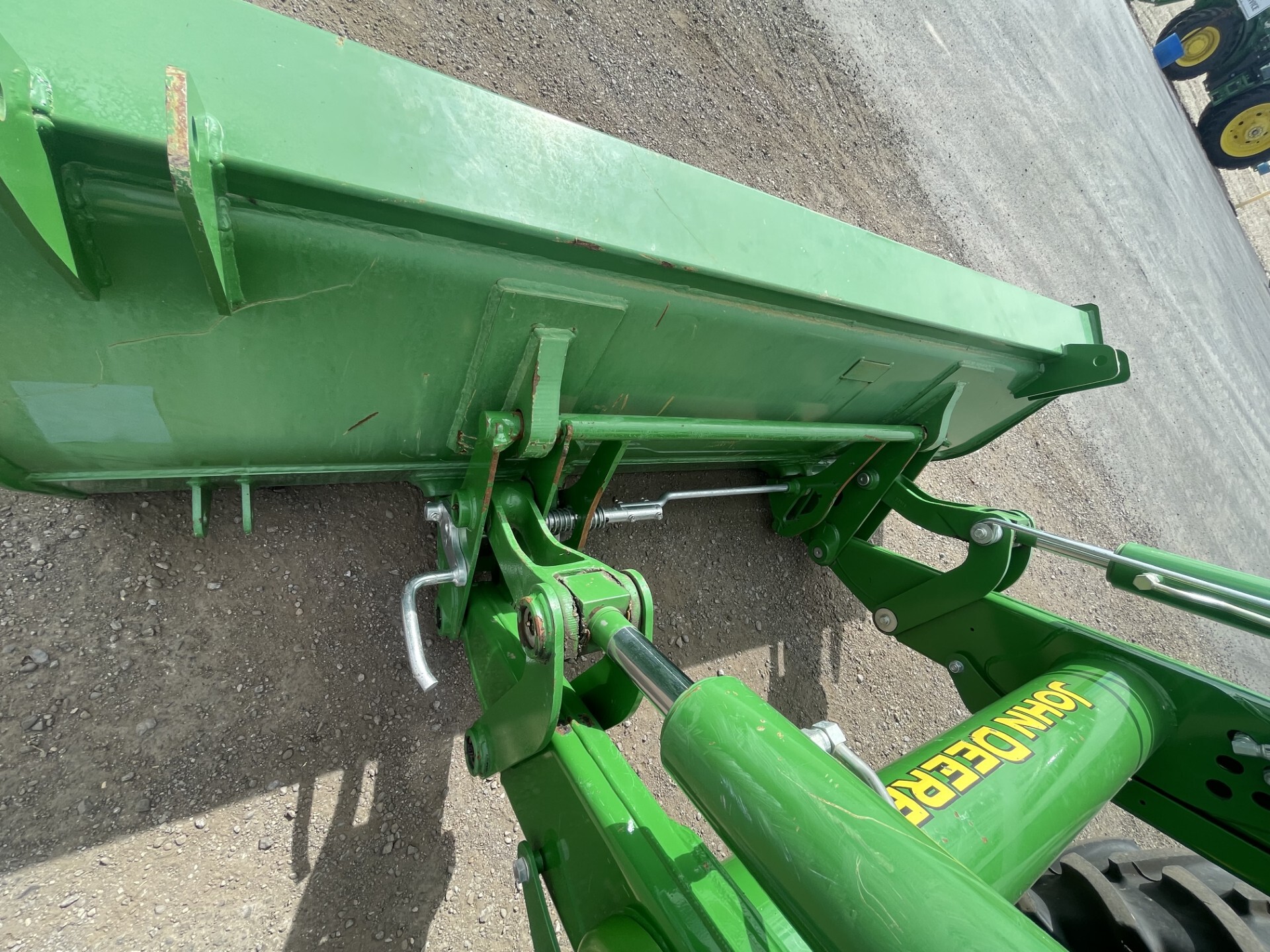 2023 John Deere 6120E Image 19