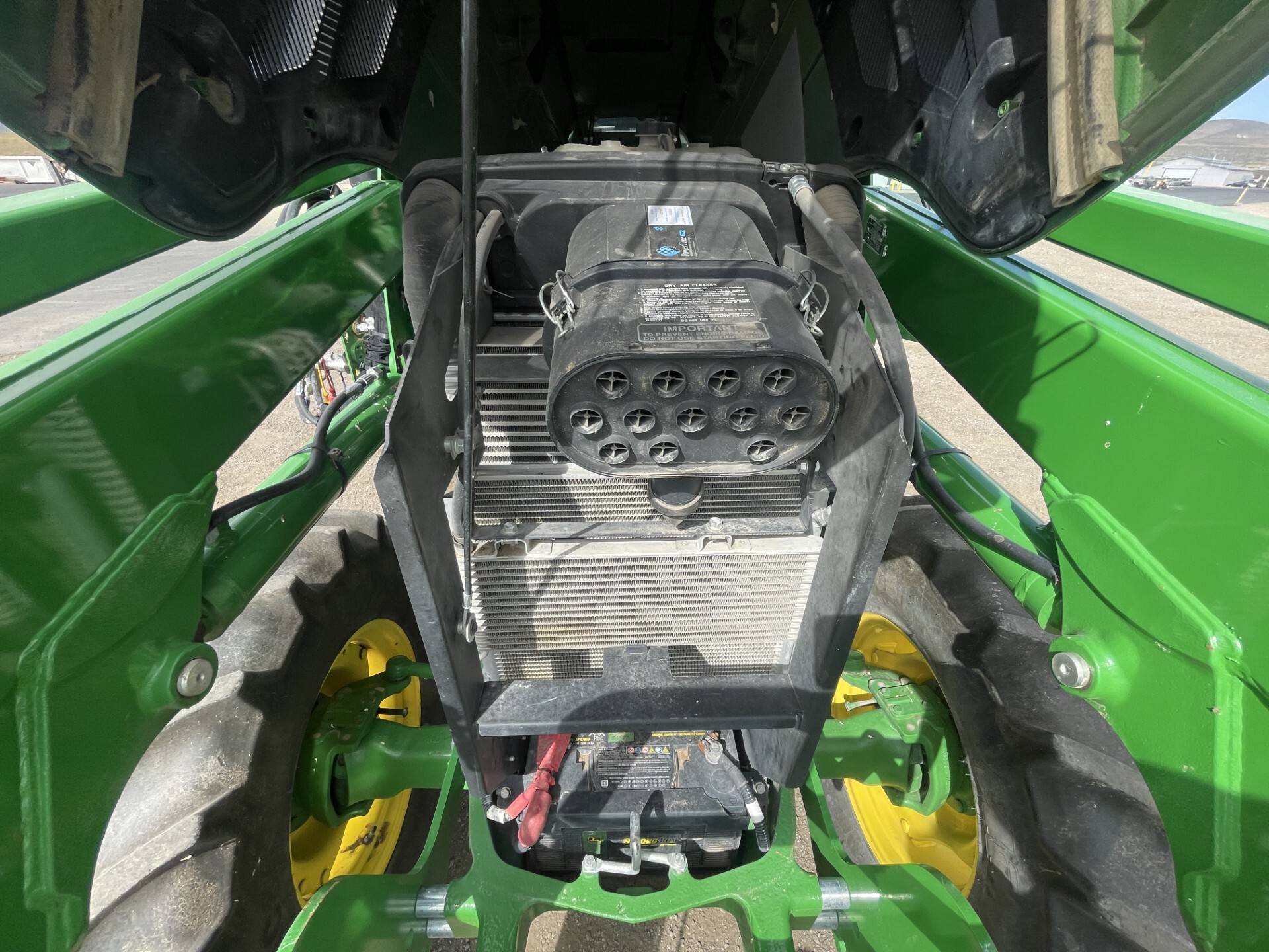 2023 John Deere 6120E Image 15