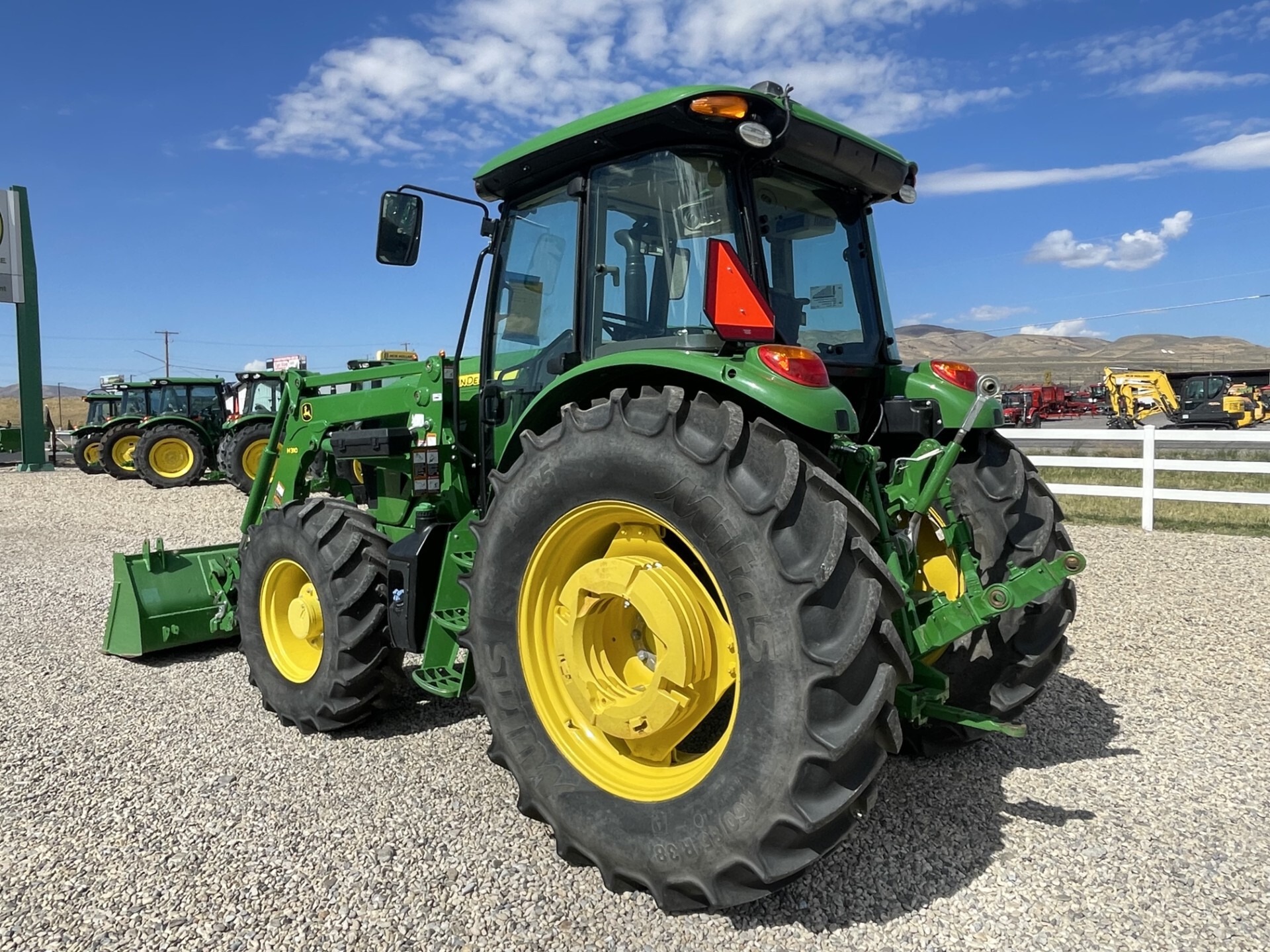 2023 John Deere 6120E Image 3