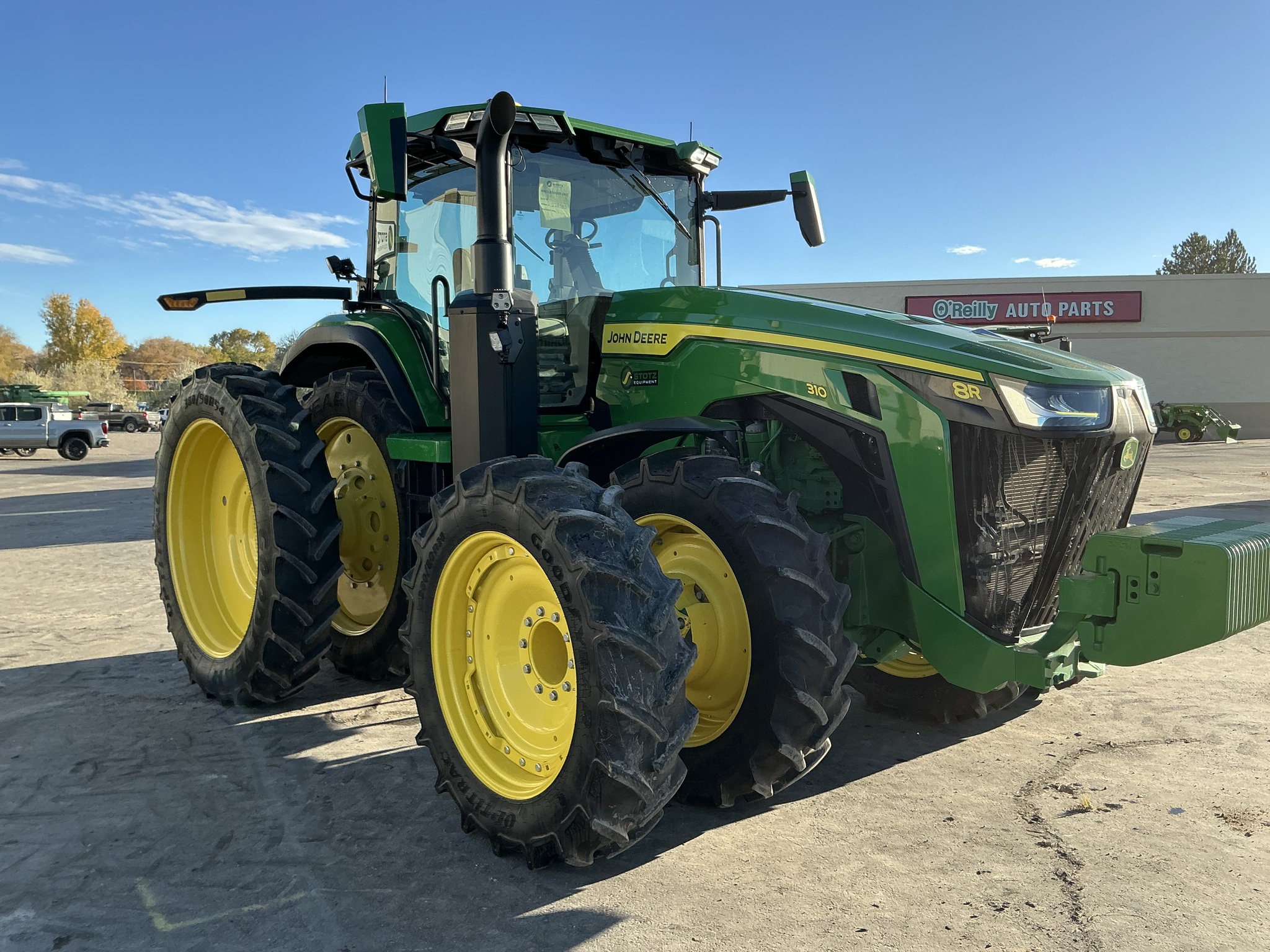 2023 John Deere 8R 310 Image 3