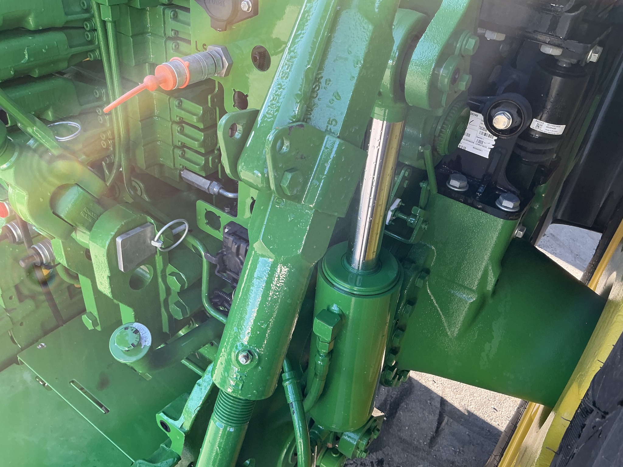 2023 John Deere 8R 310 Image 15