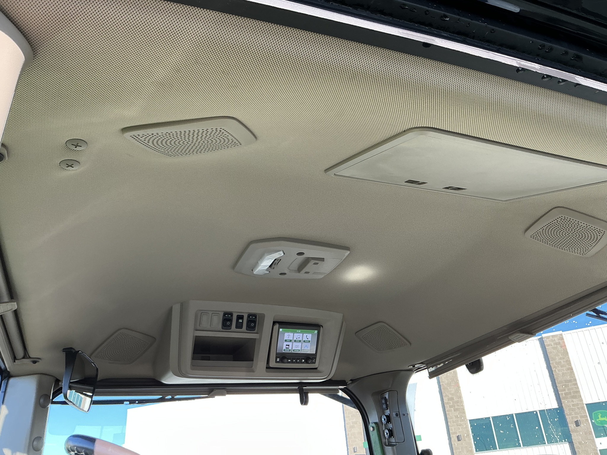 2023 John Deere 8R 310 Image 28