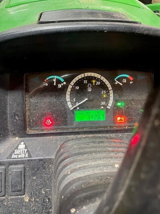 Photo of 2016 John Deere 3033R
