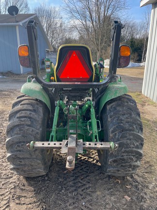Photo of 2016 John Deere 3033R