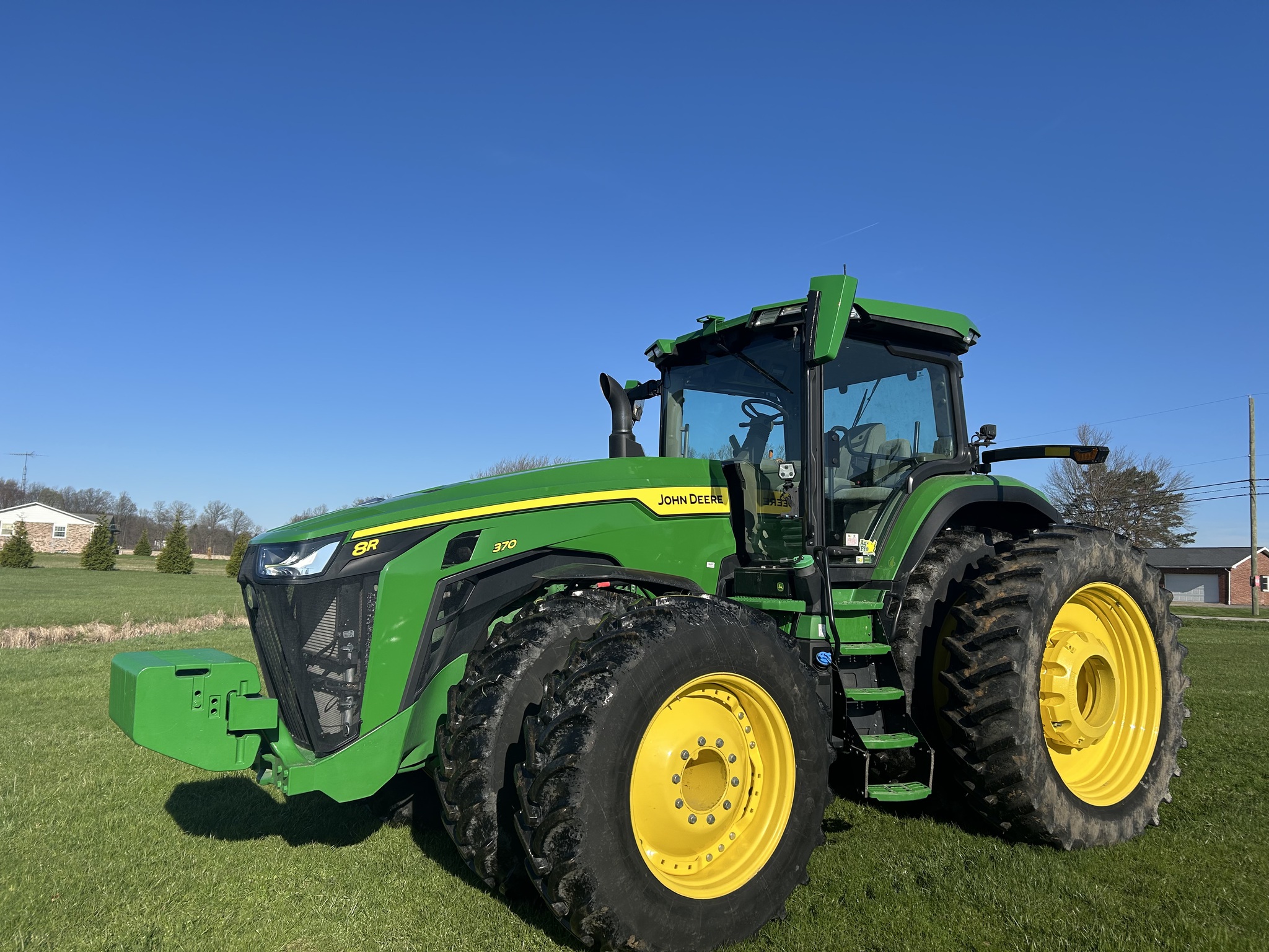 2023 John Deere 8R 370 Image 1