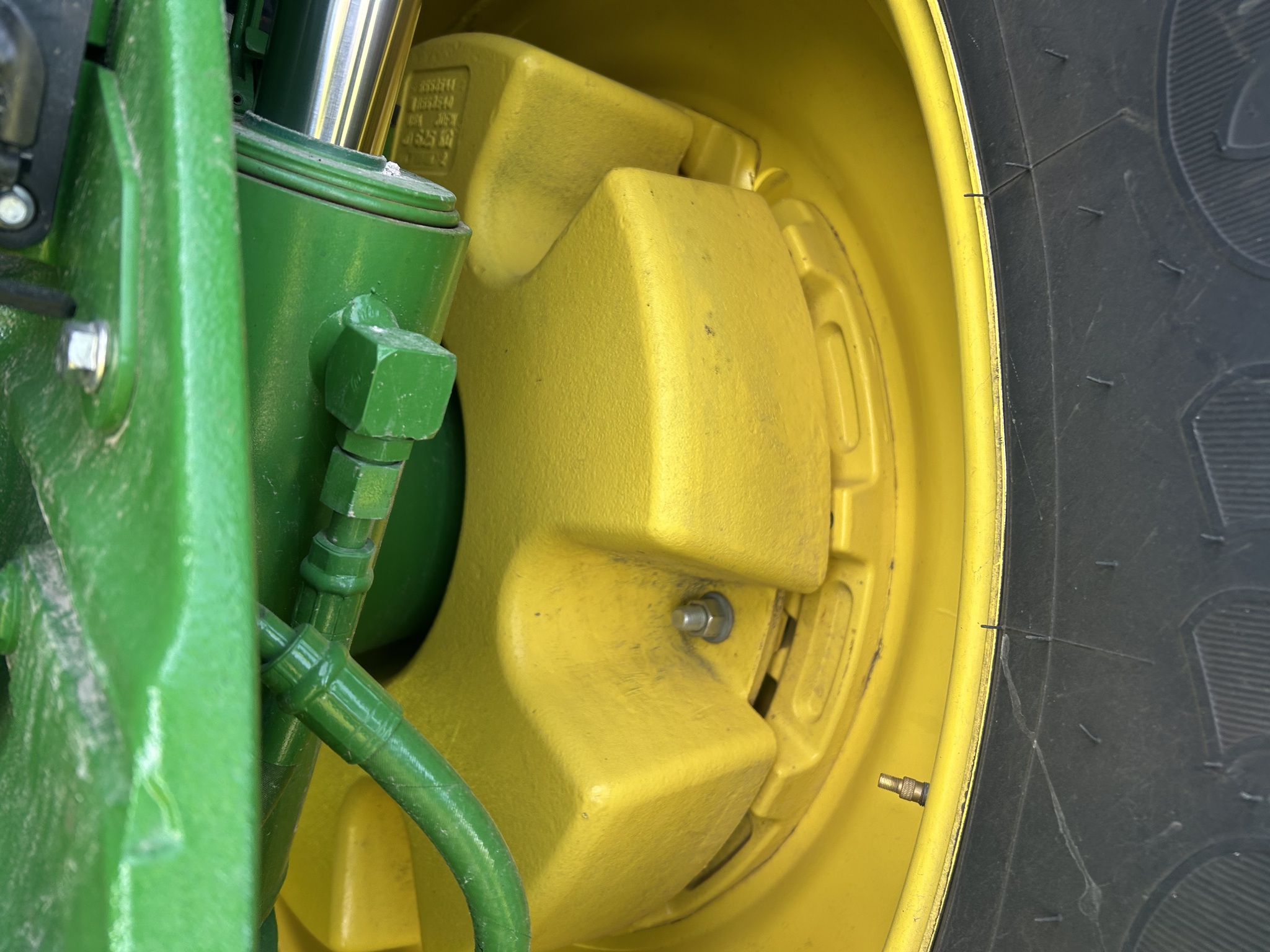2023 John Deere 8R 370 Image 11