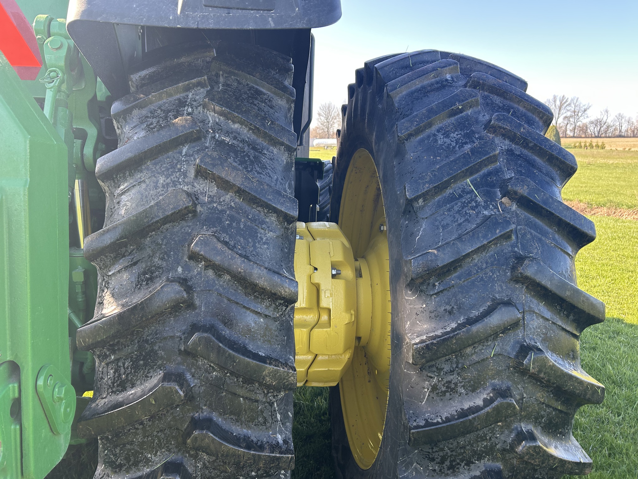 2023 John Deere 8R 370 Image 14
