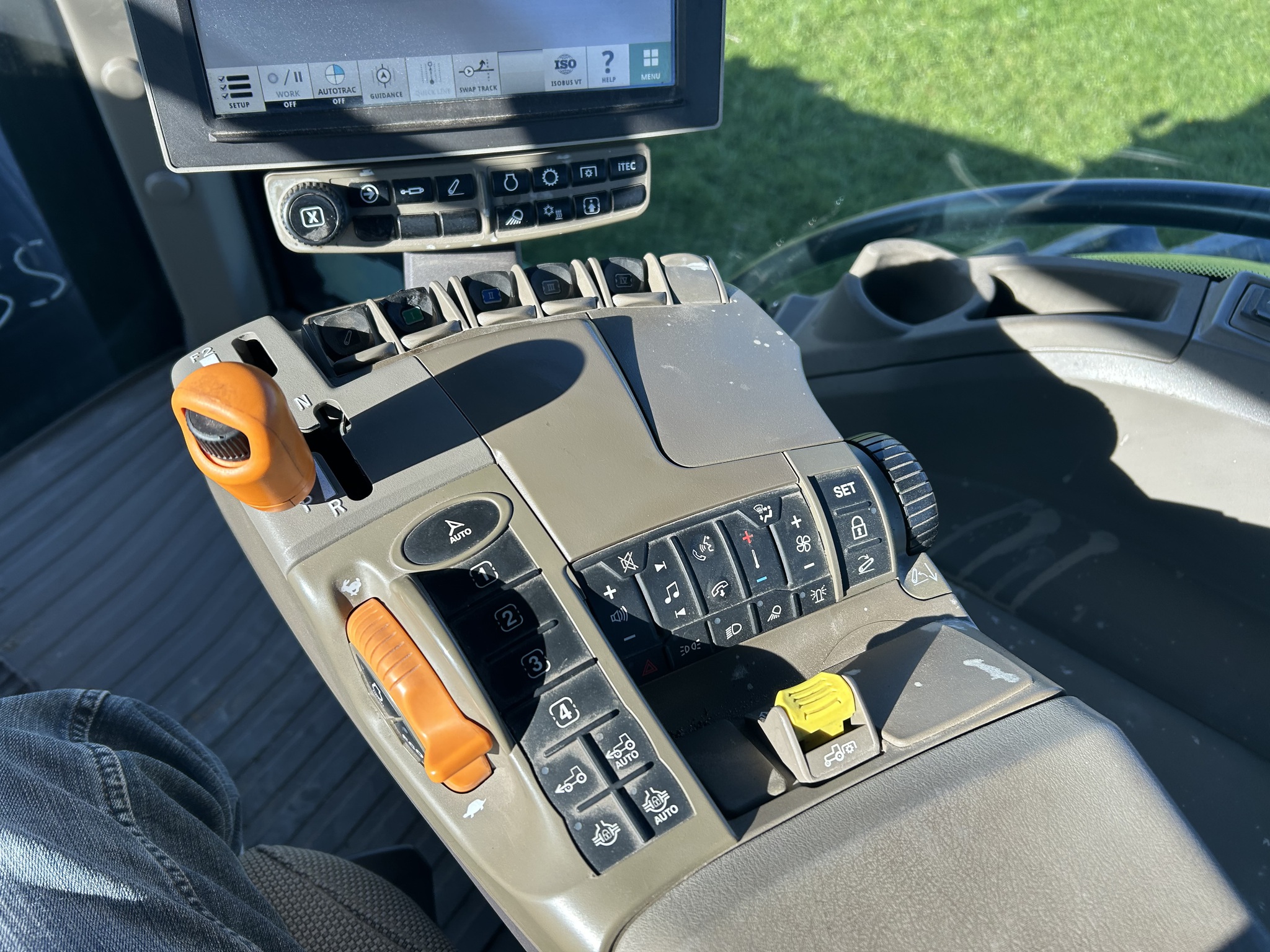 2023 John Deere 8R 370 Image 21