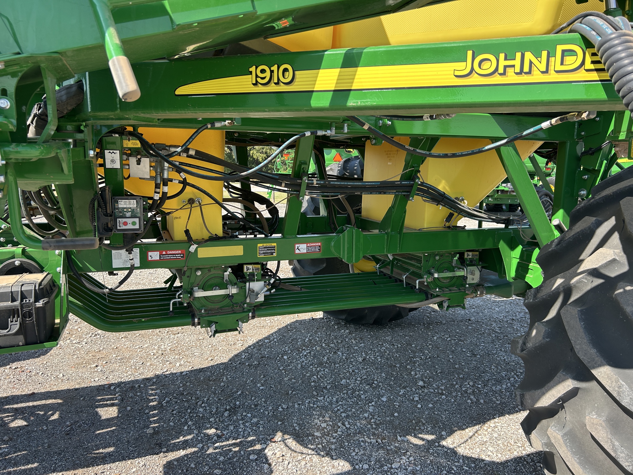 2024 John Deere N560 Image 11