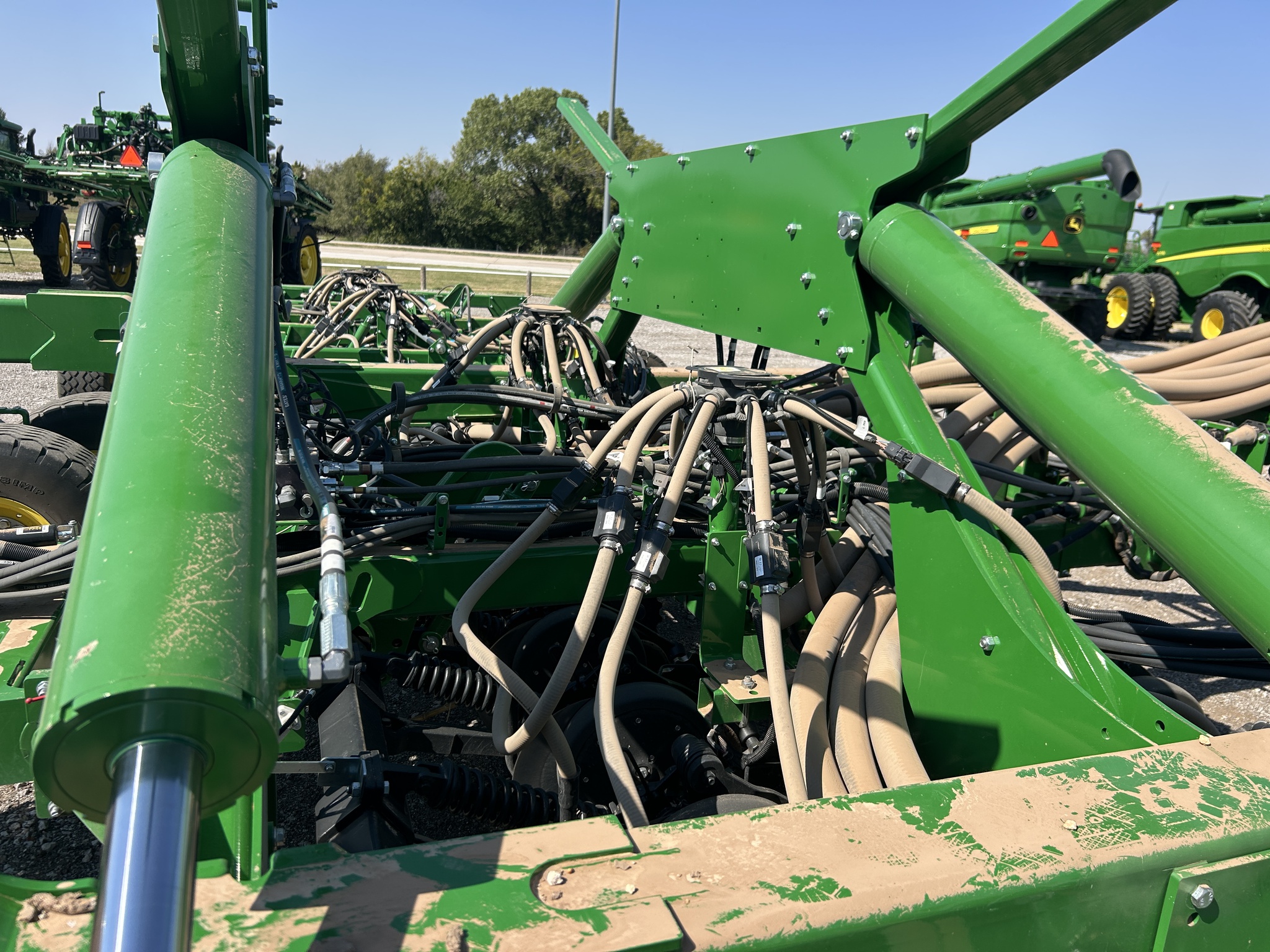 2024 John Deere N560 Image 27