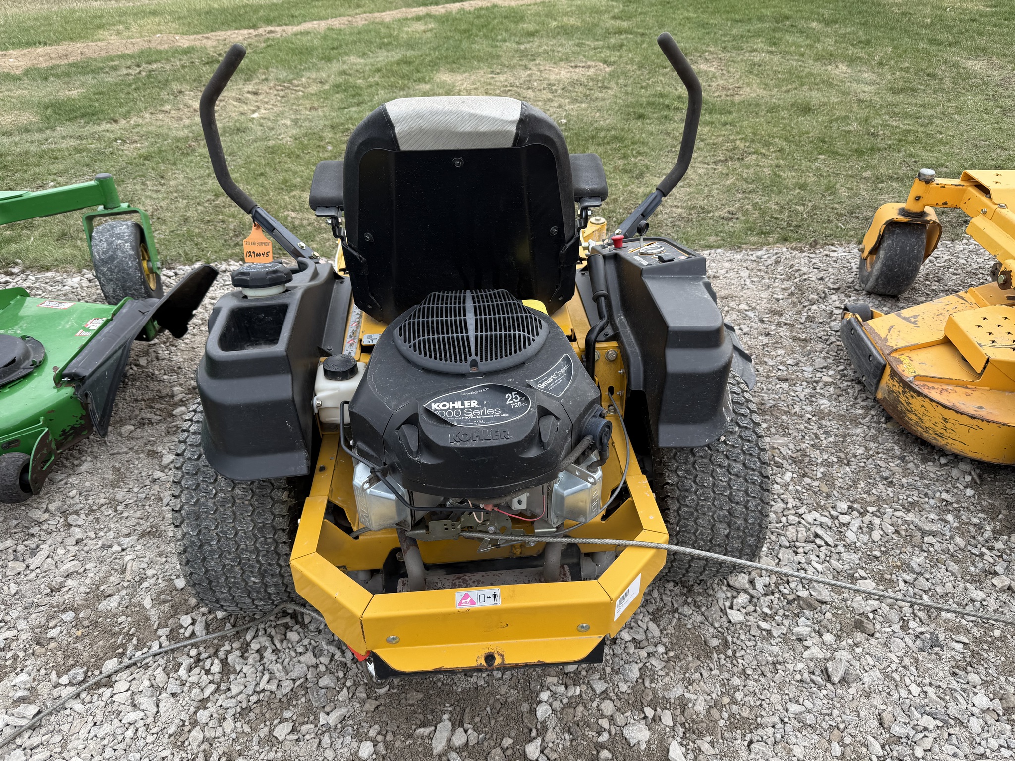 2016 Hustler Raptor FlipUp 25 Image 13