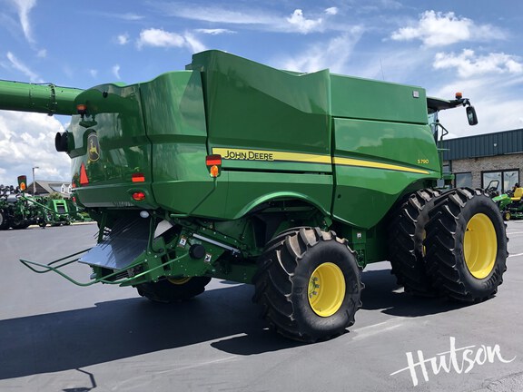 Photo of 2020 John Deere S790