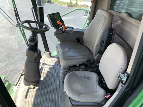 Photo of 2020 John Deere S790