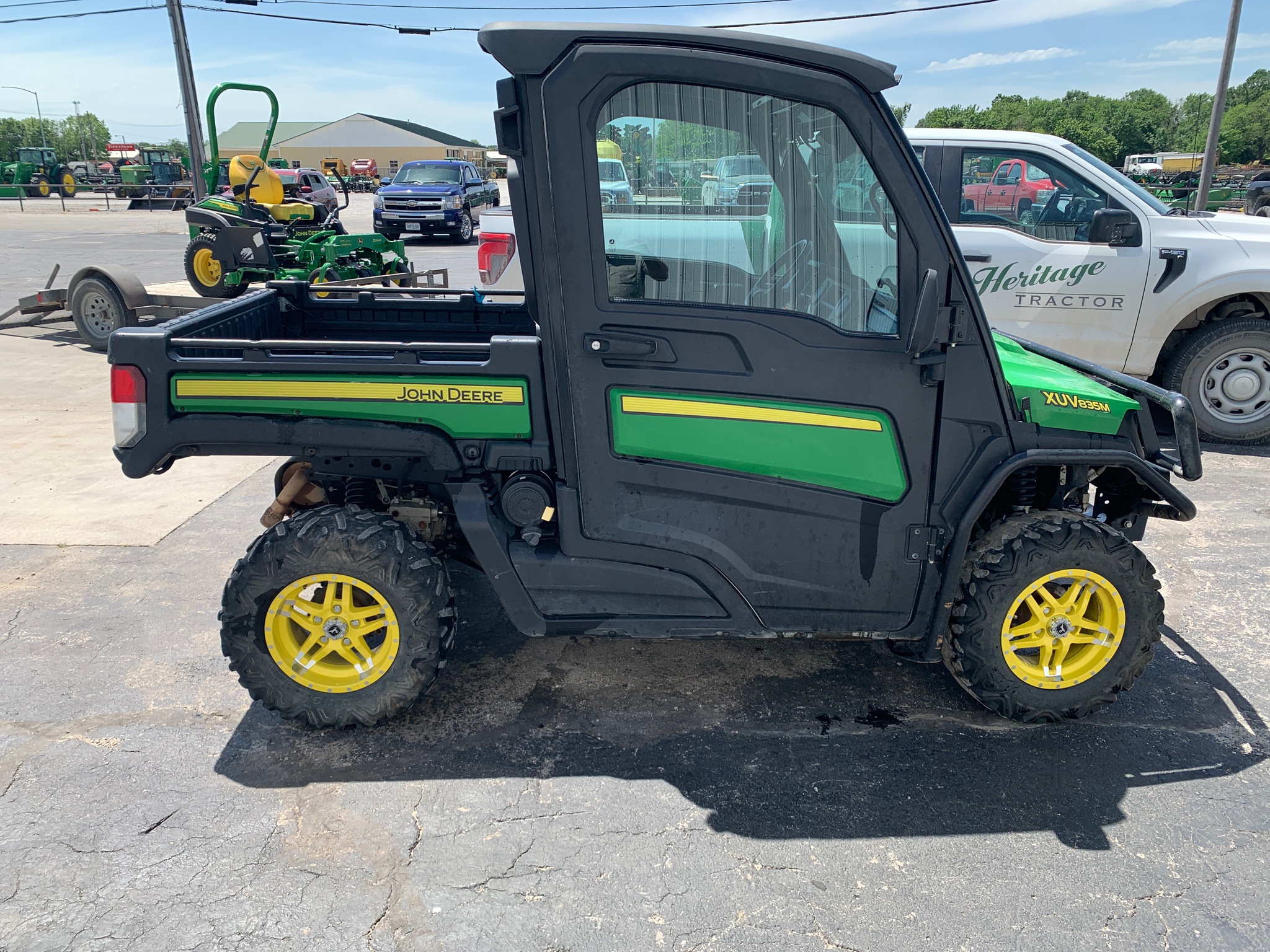  2019 John Deere XUV 835M at Heritage Tractor in Lamar, MO
