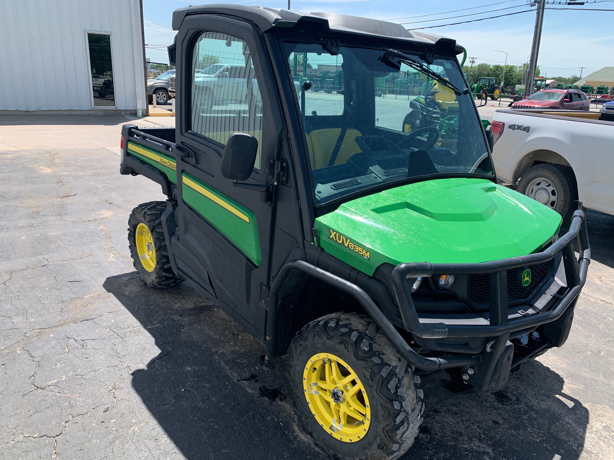  2019 John Deere XUV 835M at Heritage Tractor in Lamar, MO