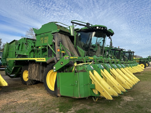 2022 John Deere CP770 Photo 1