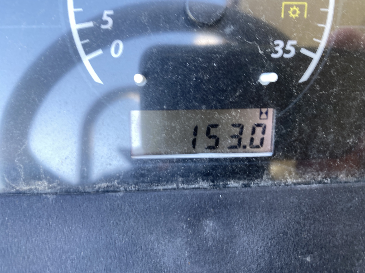 John Deere 1025R Image 5