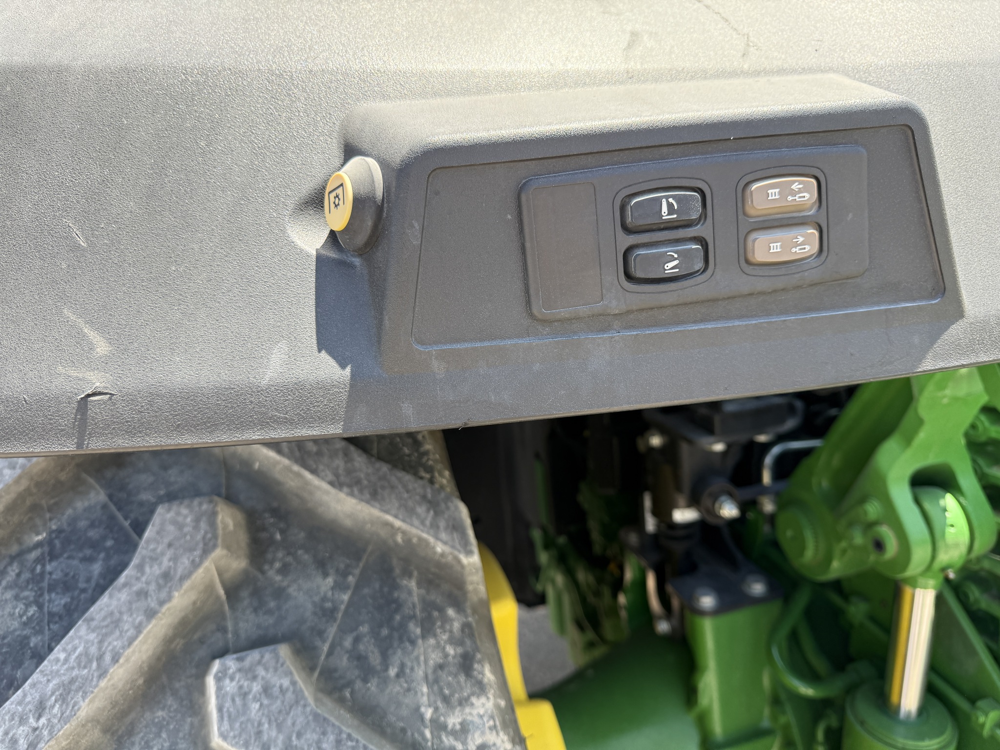 2024 John Deere 8R 340 Image 34