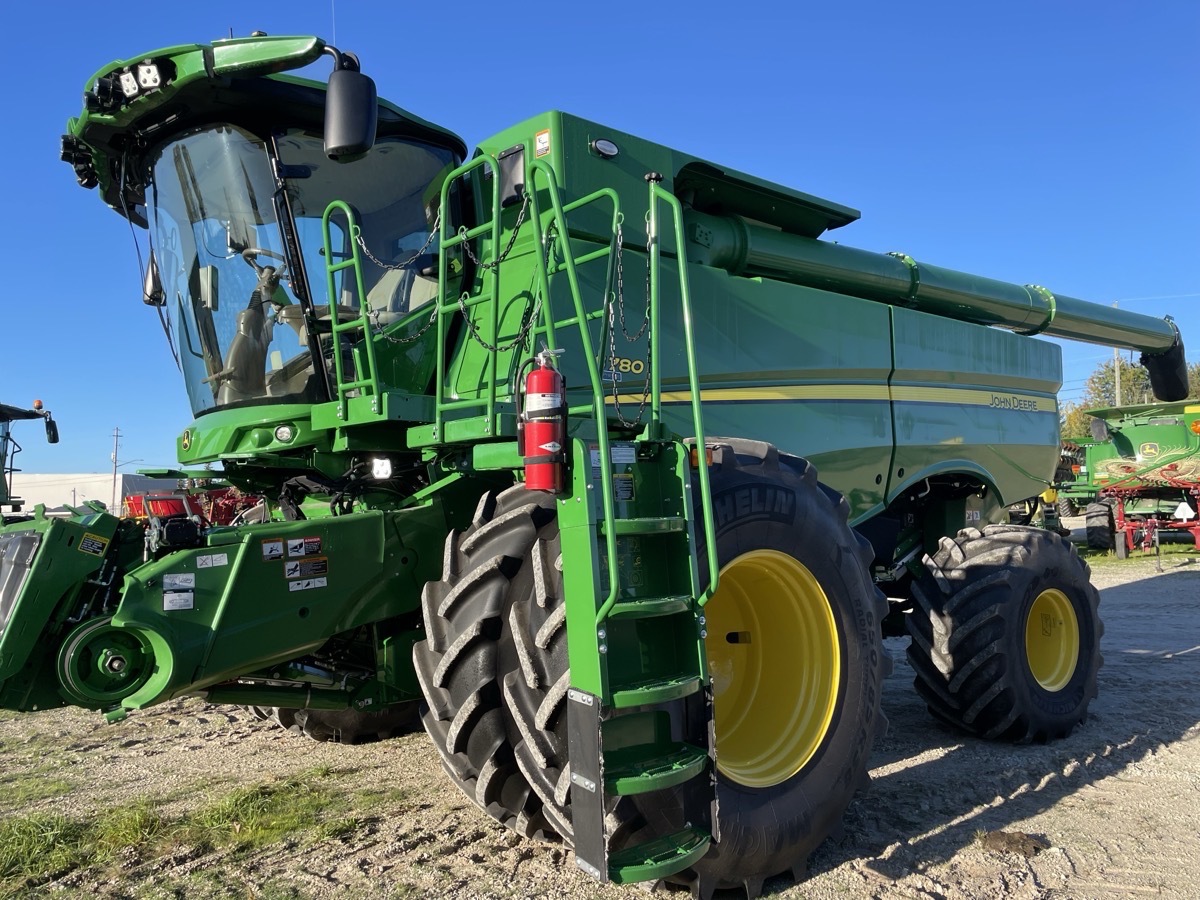 2024 John Deere S780 Image 1