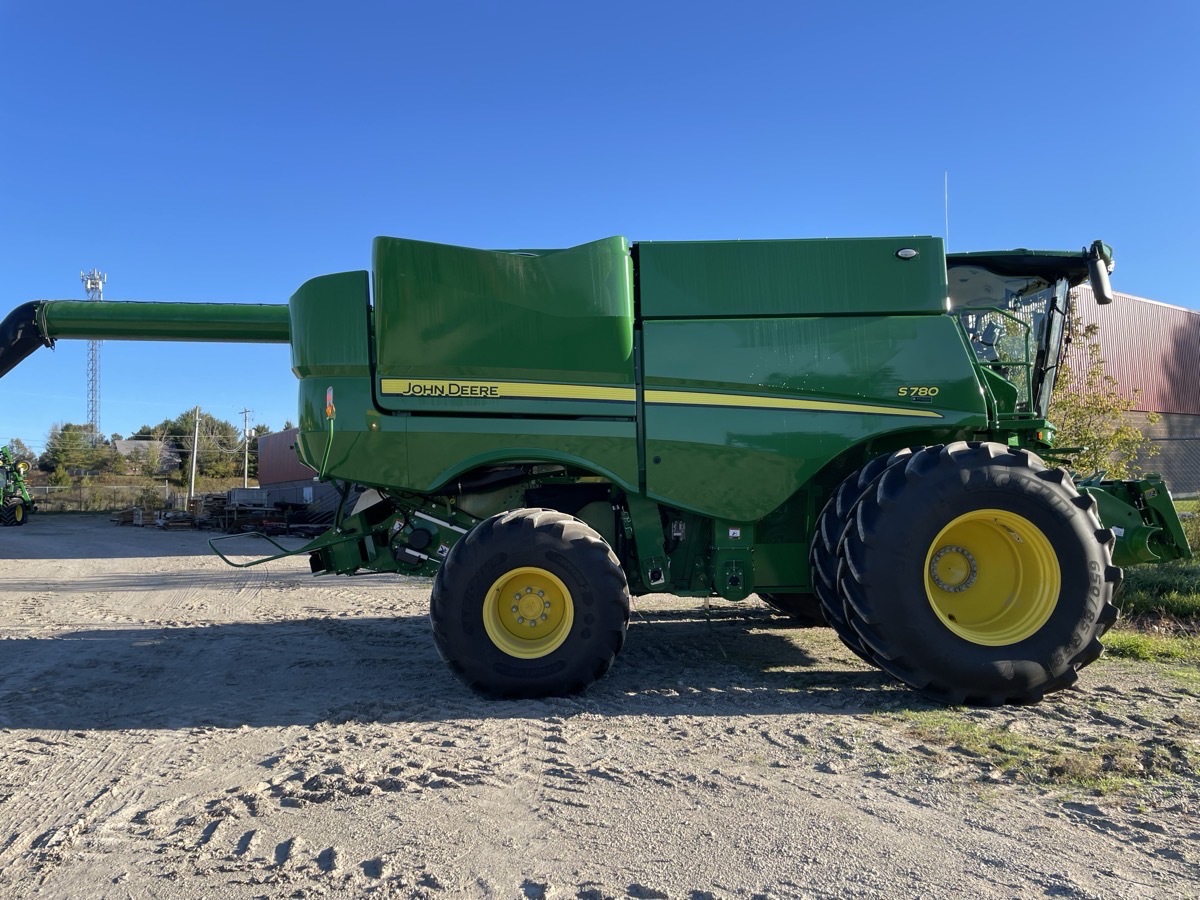 2024 John Deere S780 Image 3