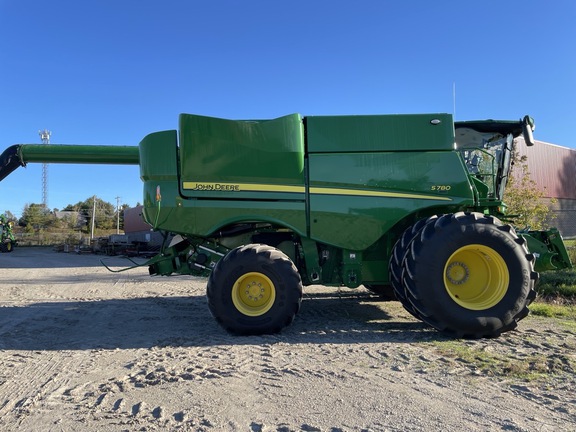 2024 John Deere S780 thumbnail 3