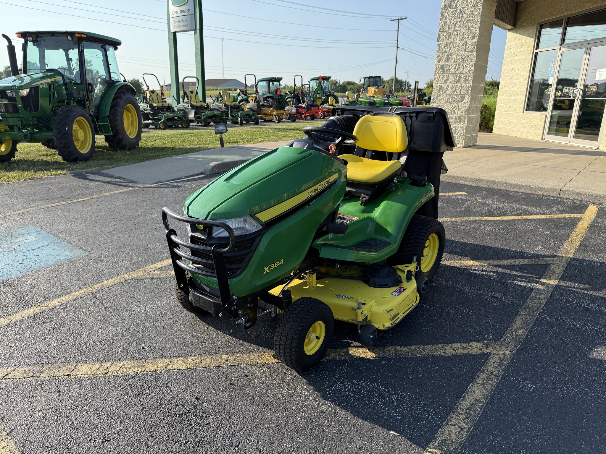 2020 John Deere X384 Image 7