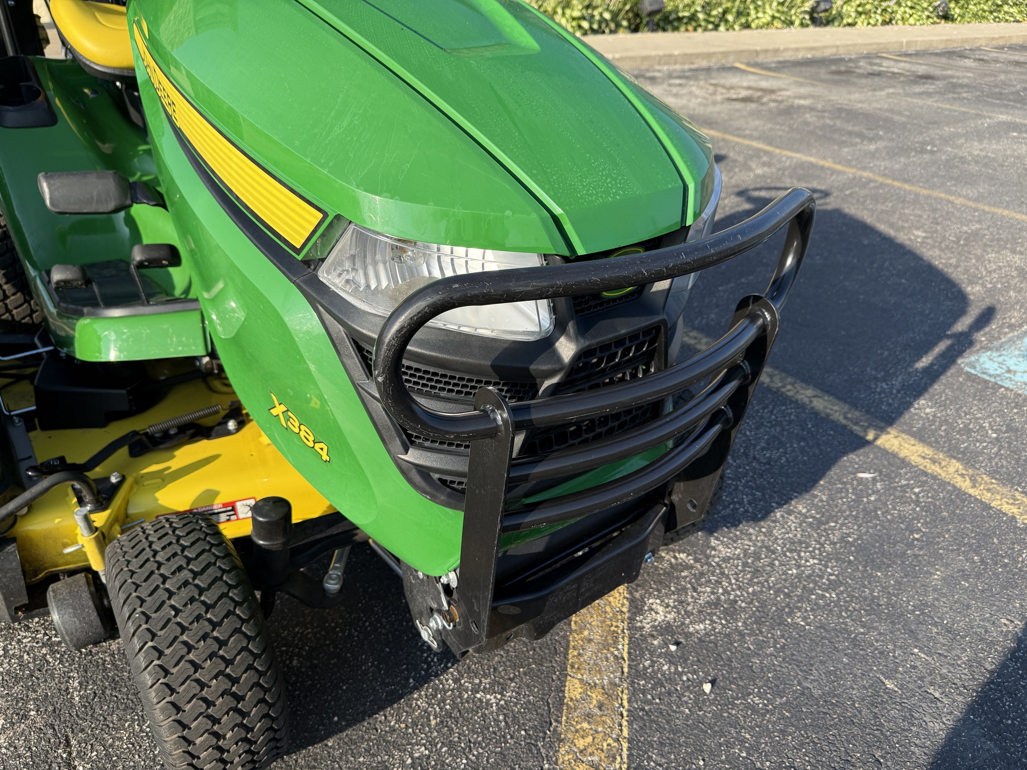 2020 John Deere X384 Image 11