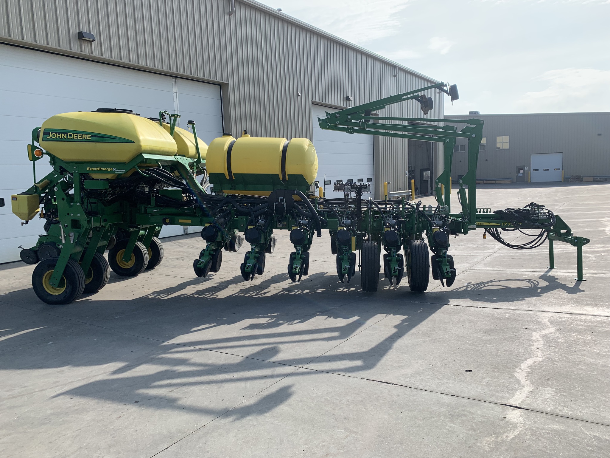 2020 John Deere 1775NT Image 2