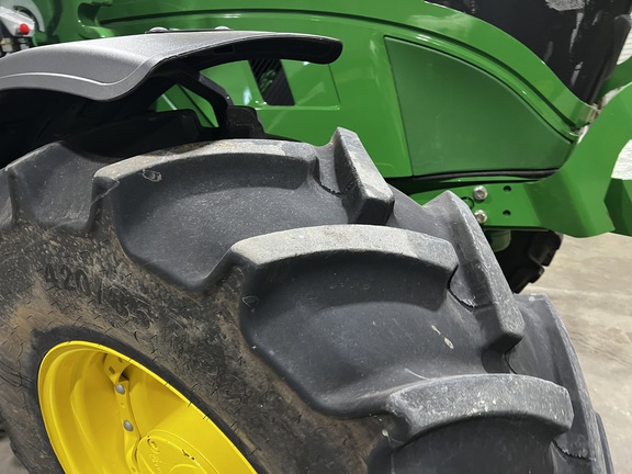 2025 John Deere 6R 165 - Photo9