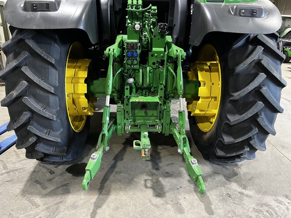 2025 John Deere 6R 165 - Photo23