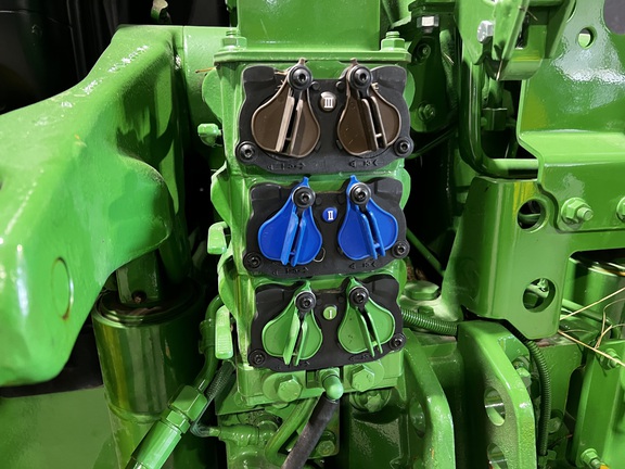 2025 John Deere 6R 165 - Photo24