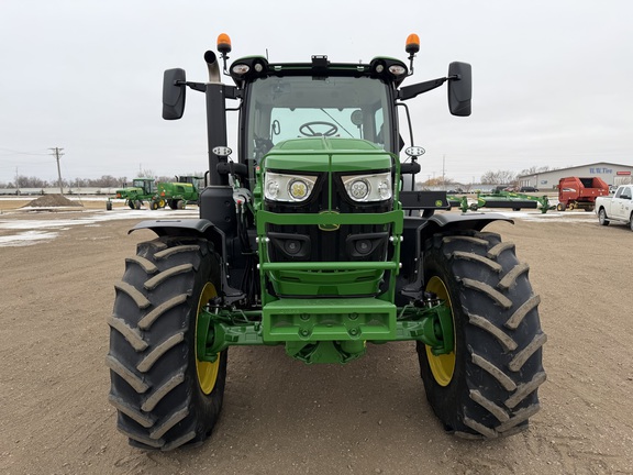 2025 John Deere 6R 165 - Photo8