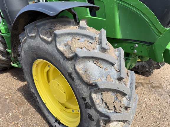 2025 John Deere 6R 165 - Photo12