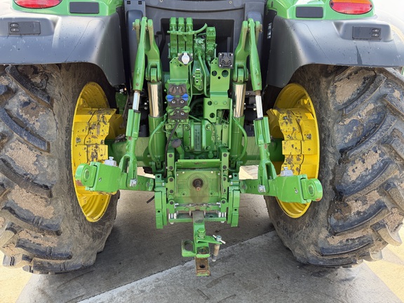 2025 John Deere 6R 165 - Photo23