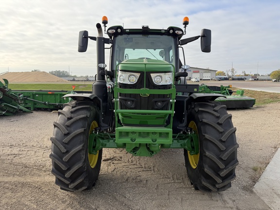 2025 John Deere 6R 165 - Photo8