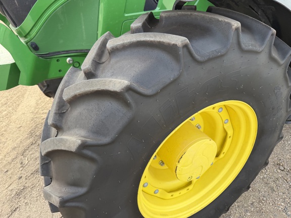 2025 John Deere 6R 165 - Photo10