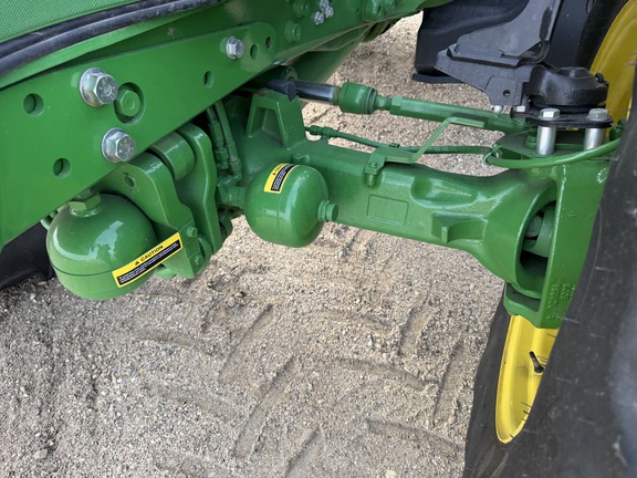 2025 John Deere 6R 165 - Photo11