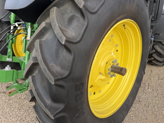 2025 John Deere 6R 165 - Photo15